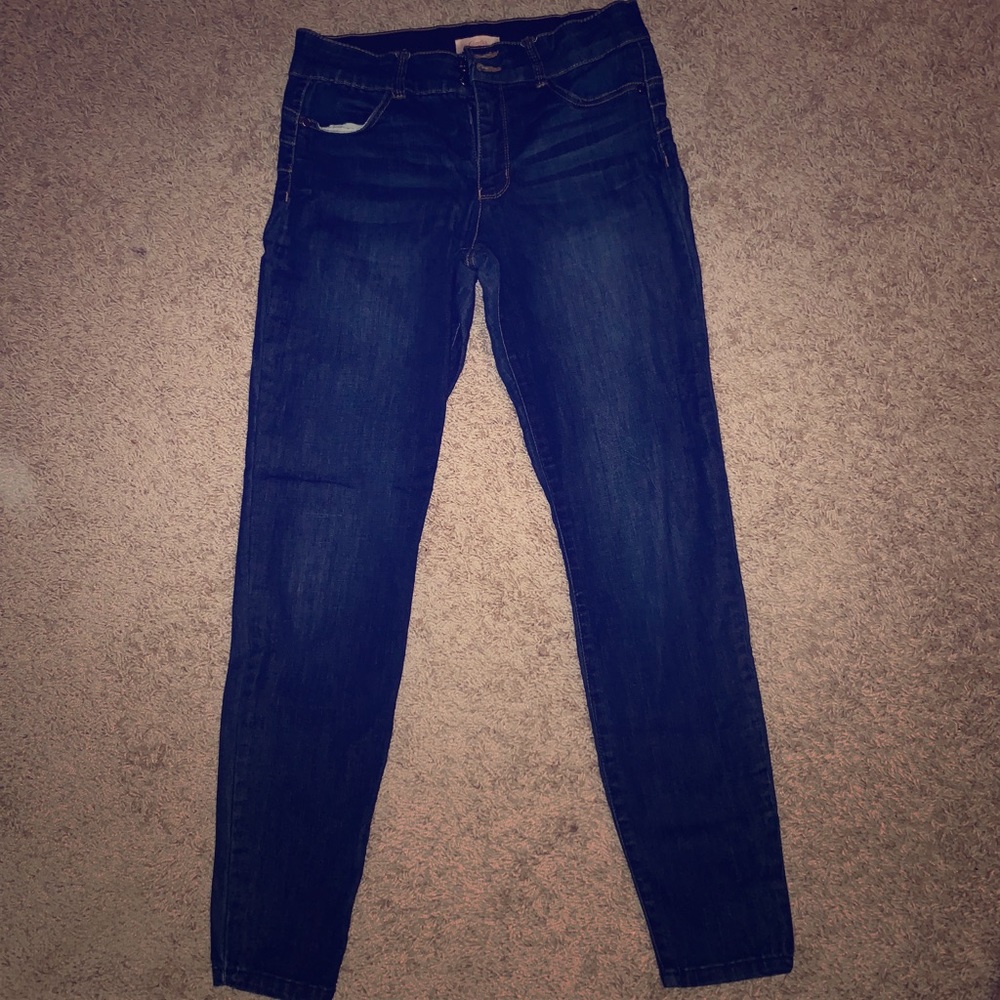 Blue skinny jeans